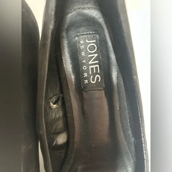 Jones New York Aurdeena Women's Black Suede Square Toe Block Heel - Size 6.5M - Picture 6 of 8